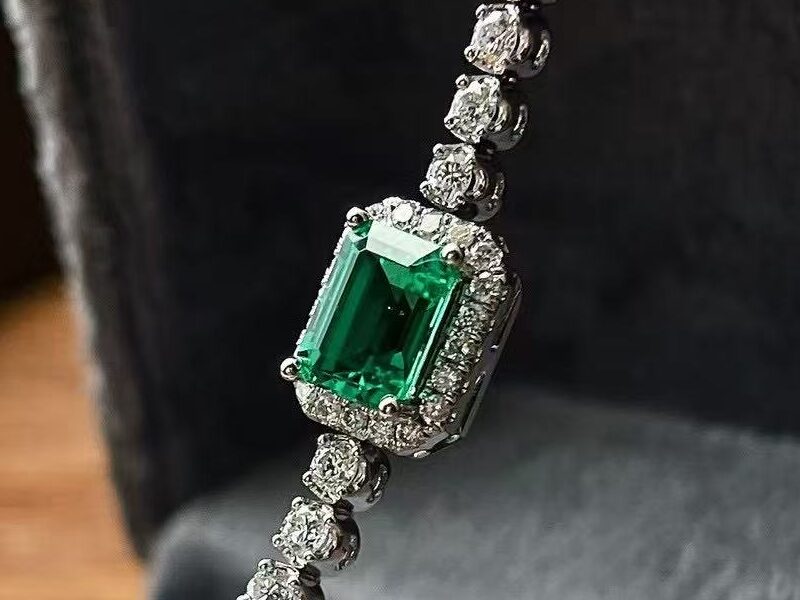 The "Verdant Empress" Green Diamond Platinum Tennis Bracelet - Image 2